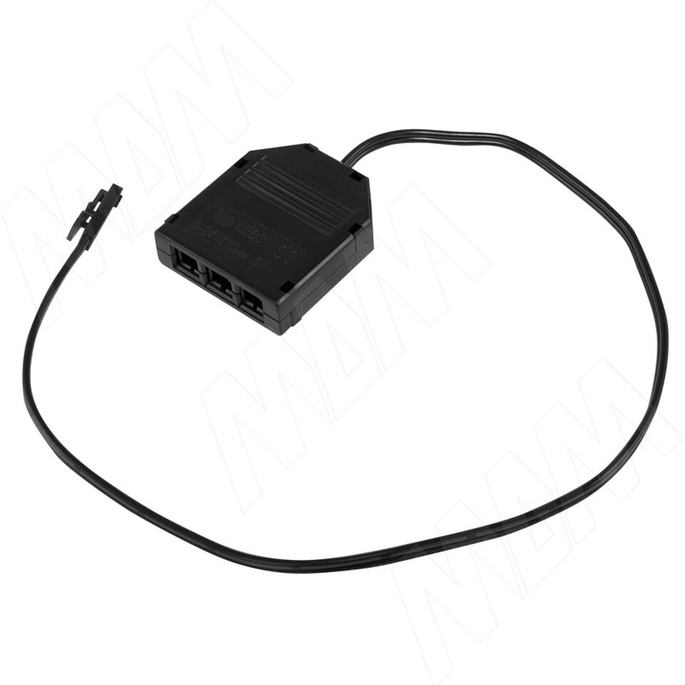 Фото №1  PULSE Разветвитель на 3 розетки, разъем - LED (DISTR-LED1M3F)