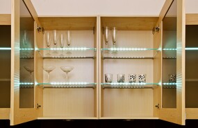 Фото Furnika Светодиодный светильник ZETA GLASLINE для стеклянных полок, длина 259 мм, холодный, прозрачный