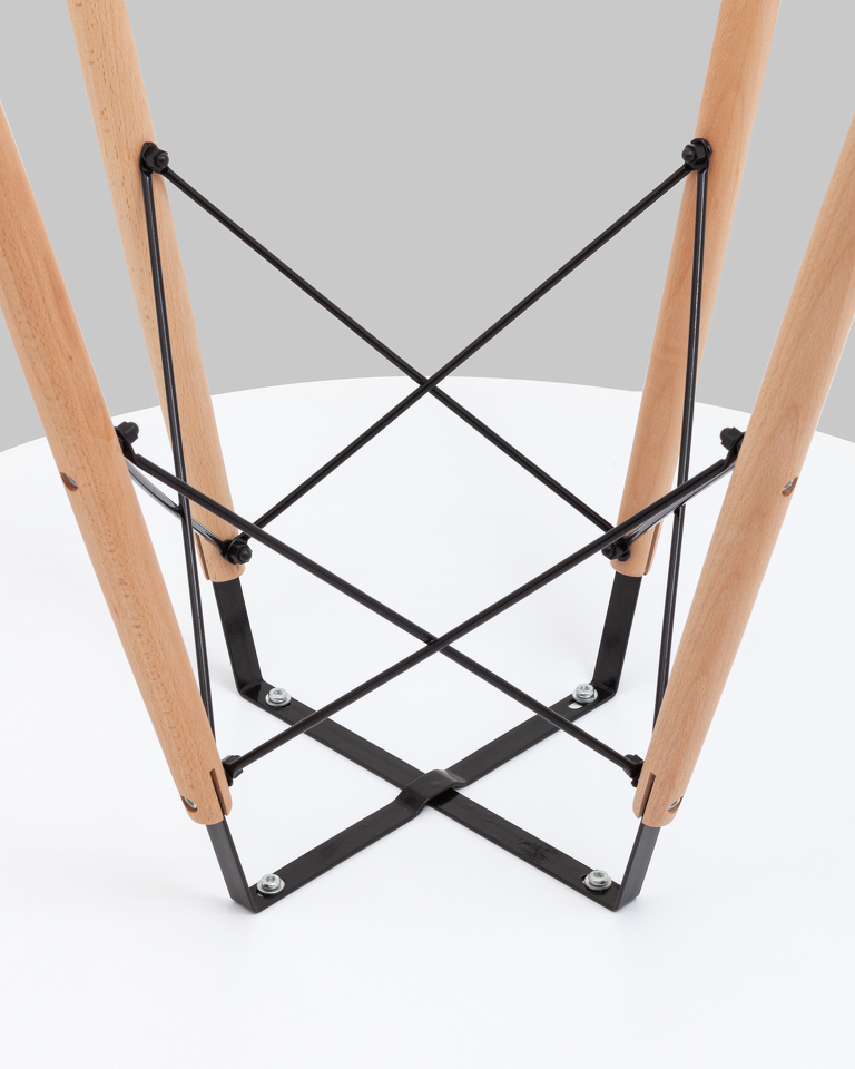 Фото №6  Стол Eames DSW NEW D100
