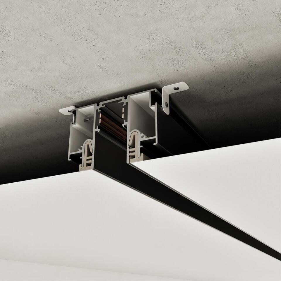 Фото №3  NOVOTECH 135326 NT25 000 черный Шинопровод для монтажа в натяжной потолок 2м (CLAMP) IP20 48V FLUM