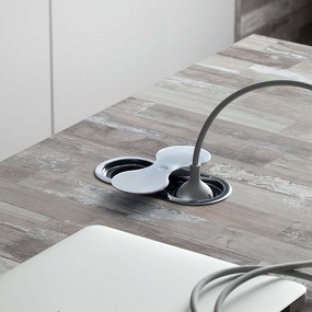 Фото SFL Розетка EIGHT USB, врезная, нержавеющая сталь