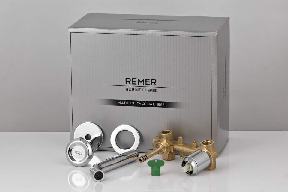 Фото №3  Смеситель для раковины Remer Element ET15P