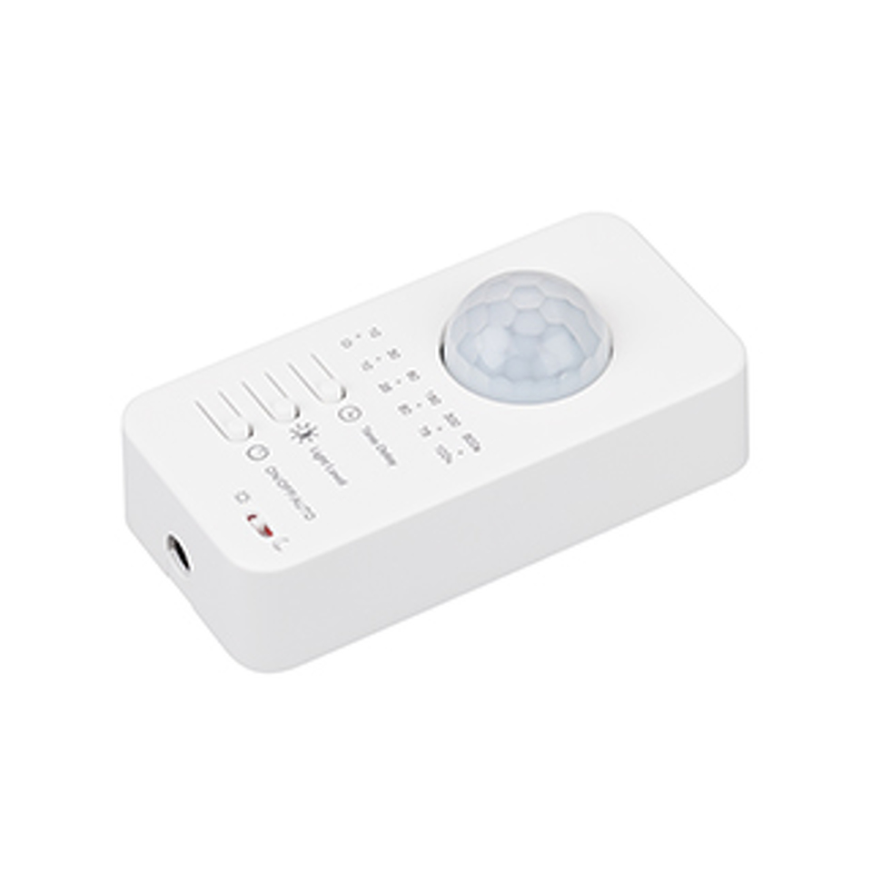 Фото №1  IARL INTELLIGENT ARLIGHT Контроллер SMART-SENS-101-14-82-SUF White (5-24V, 1x3A, Step, PIR, 2.4G) ( IP20 Пластик, 5 лет)