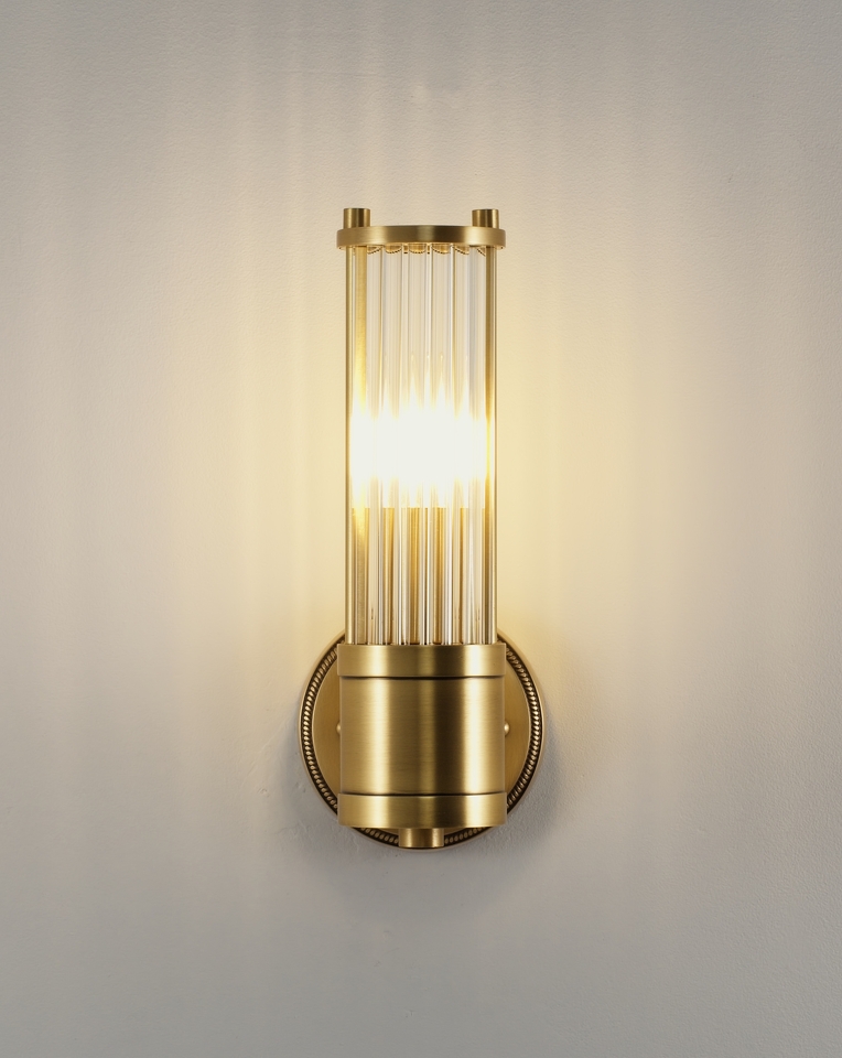Фото №10  Светильник настенный Moderli V11020-1W Brass