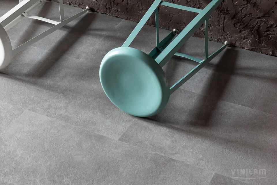 Фото №6  Ламинат Vinilam 61609 Цемент 8 mm