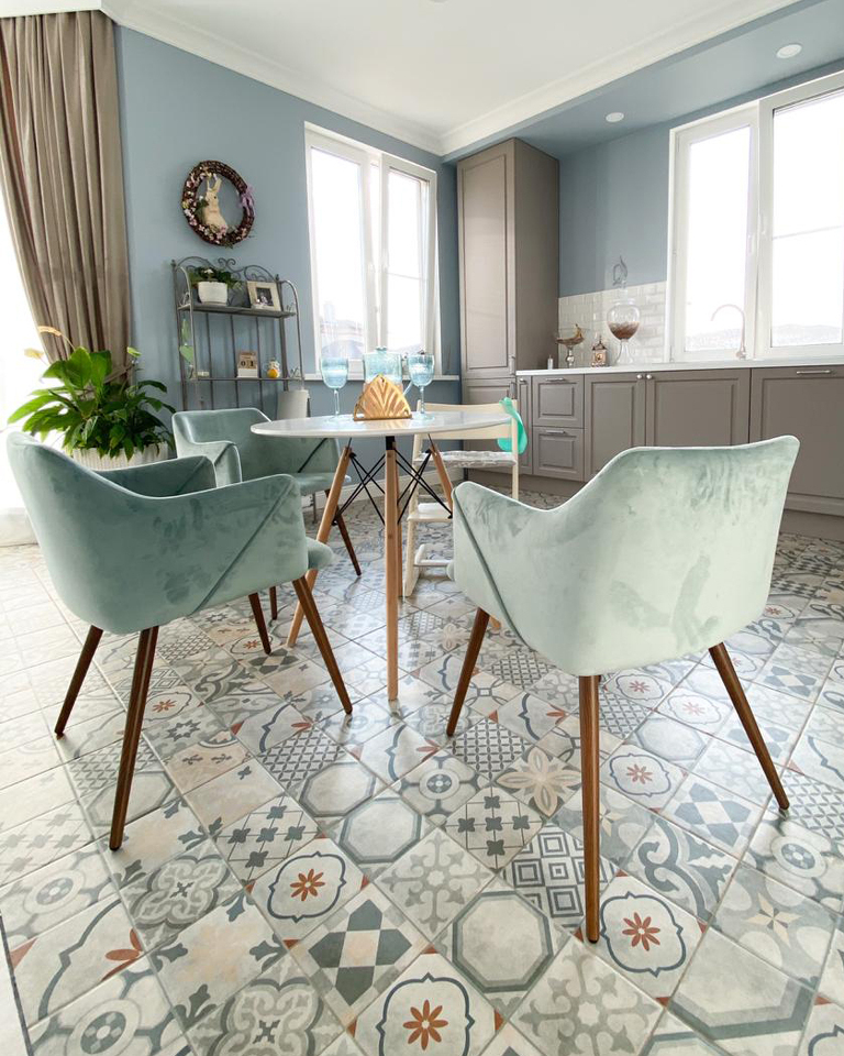 Фото №4  Стол круглый Eames DSW NEW D70 белый