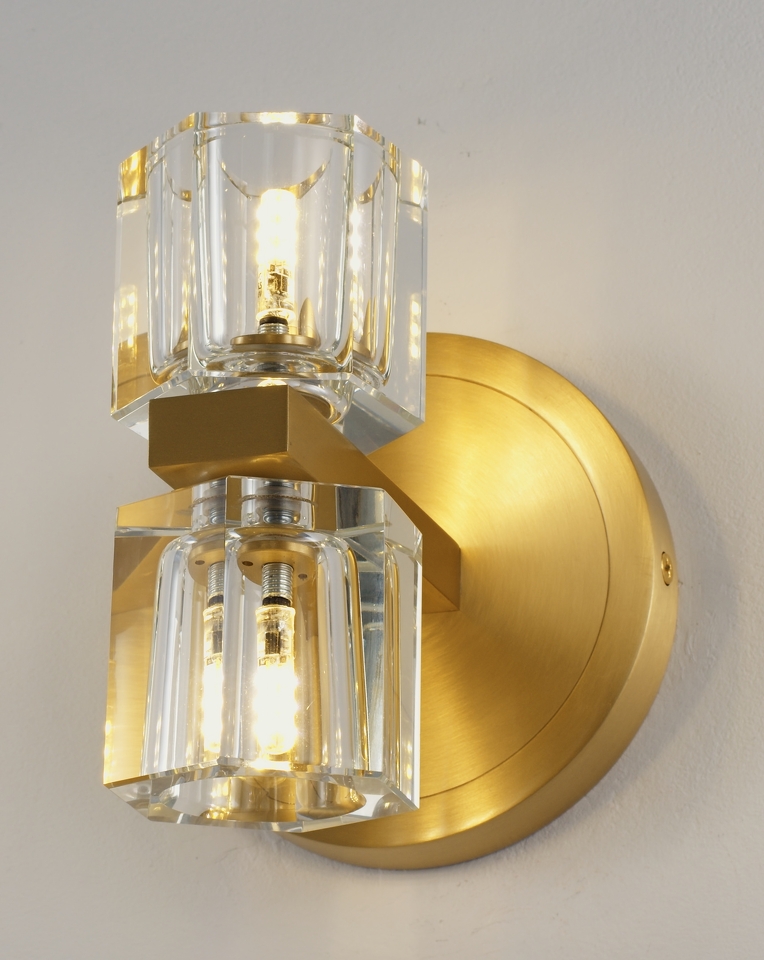 Фото №10  Светильник настенный Moderli V11016-2W Brass