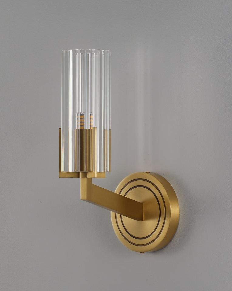 Фото №10  Светильник настенный Moderli V11015-1W Brass
