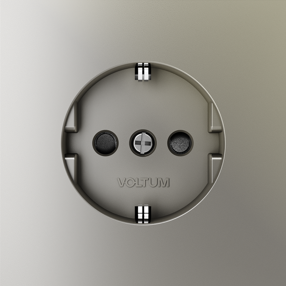 Фото №10  Розетка Розетка встраиваемая VOLTUM S70 с заземлением и защитными шторками, 16А, (шелк)